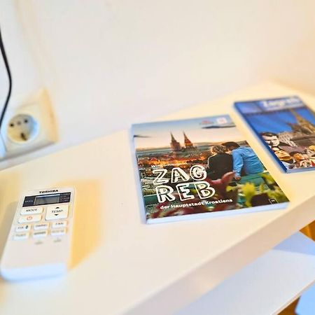 Cozy Ensuite Room In Zagreb Center מראה חיצוני תמונה