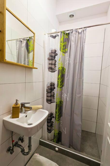 Cozy Ensuite Room In Zagreb Center מראה חיצוני תמונה