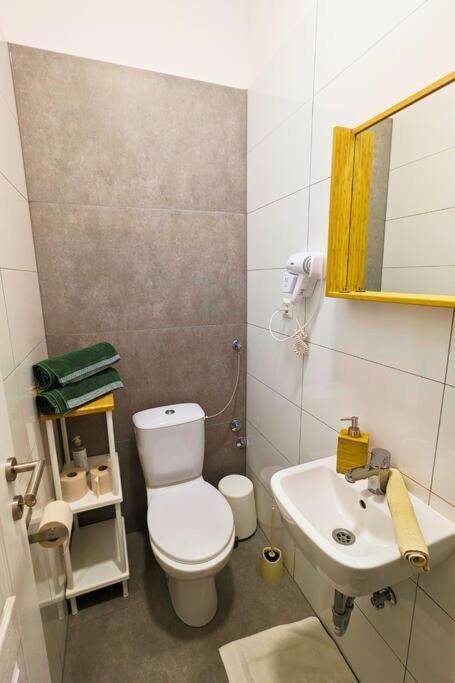 Cozy Ensuite Room In Zagreb Center מראה חיצוני תמונה